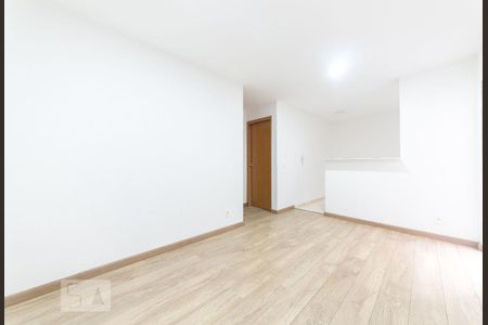 Apartamento à venda com 45m², 2 quartos e 1 vaga Apartamento à venda com 45m², 2 quartos e 1 vagaSala