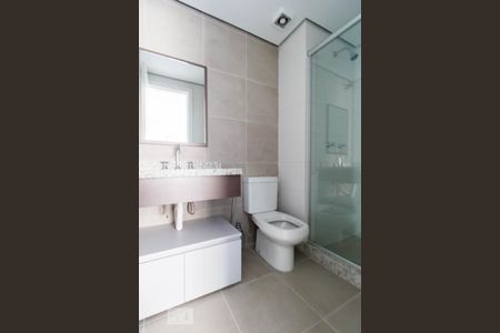 Banheiro da Suíte de apartamento para alugar com 2 quartos, 62m² em Menino Deus, Porto Alegre