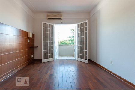Casa à venda com 420m², 4 quartos e 4 vagasQuarto 3 - Suíte