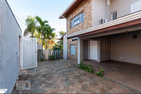 Casa à venda com 420m², 4 quartos e 4 vagasFrente da Casa