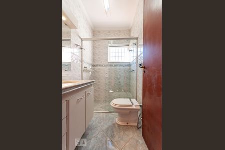 Casa à venda com 420m², 4 quartos e 4 vagasBanheiro Andar Superior