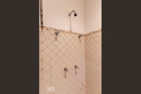 Casa à venda com 420m², 4 quartos e 4 vagasBanheiro Escritório