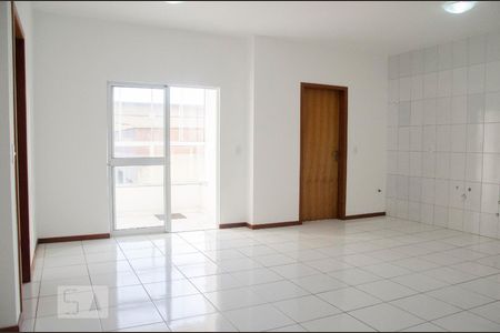 Apartamento para alugar com 94m², 3 quartos e 1 vagaSala e cozinha