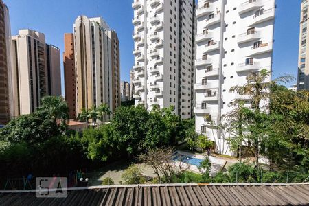 Vista Sala de apartamento à venda com 2 quartos, 80m² em Vila Nova Conceição, São Paulo