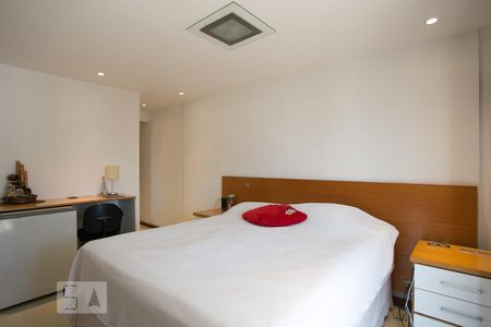 Apartamento à venda com 270m², 4 quartos e 2 vagasSuíte