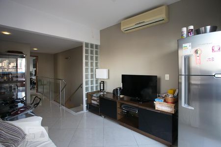 Apartamento à venda com 270m², 4 quartos e 2 vagasSala de TV