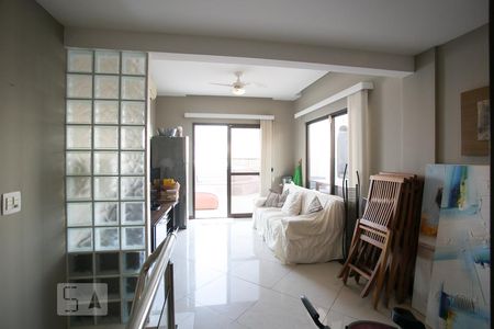 Apartamento à venda com 270m², 4 quartos e 2 vagasSala de TV