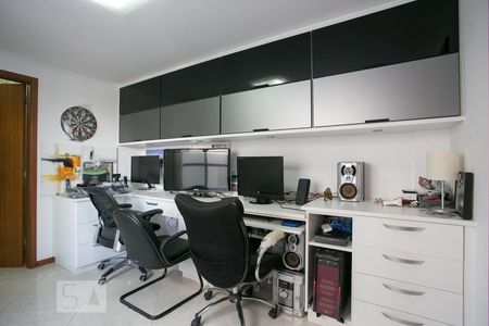 Apartamento à venda com 270m², 4 quartos e 2 vagasQuarto 3