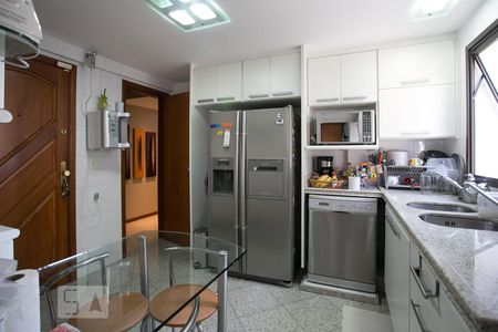 Apartamento à venda com 270m², 4 quartos e 2 vagasCopa-cozinha