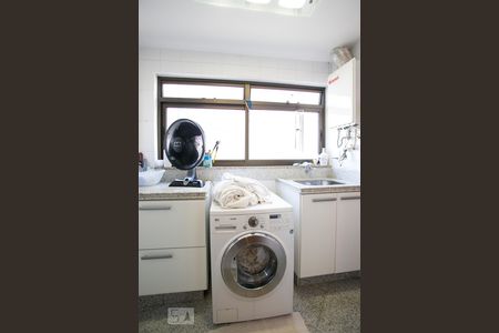 Apartamento à venda com 270m², 4 quartos e 2 vagasÁrea de serviço