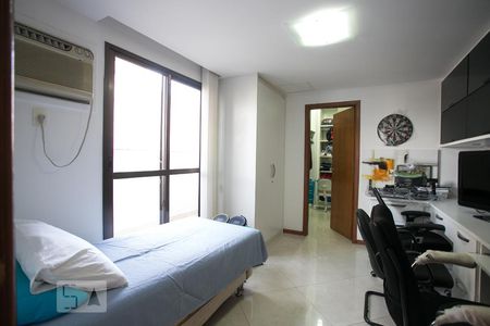 Apartamento à venda com 270m², 4 quartos e 2 vagasQuarto 3