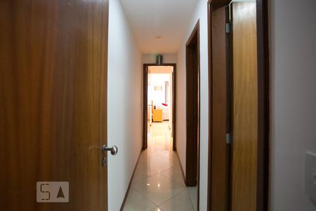 Apartamento à venda com 270m², 4 quartos e 2 vagasCorredor