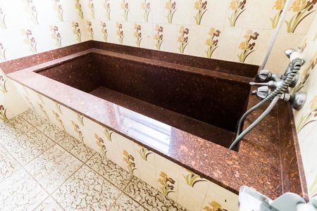 Apartamento à venda com 111m², 2 quartos e 1 vagaBanheira 