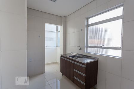 Cozinha de apartamento à venda com 2 quartos, 58m² em Centro Histórico, Porto Alegre