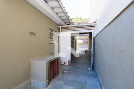 Casa de condomínio à venda com 161m², 3 quartos e 3 vagas Casa de condomínio à venda com 161m², 3 quartos e 3 vagasVaranda