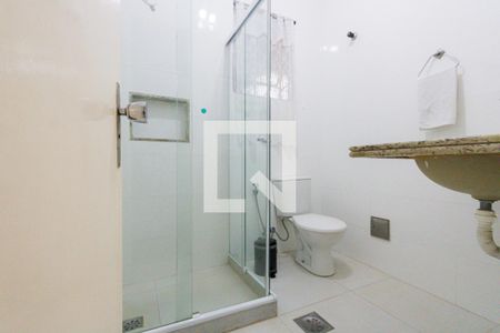 Casa de condomínio à venda com 161m², 3 quartos e 3 vagas Casa de condomínio à venda com 161m², 3 quartos e 3 vagasBanheiro Social