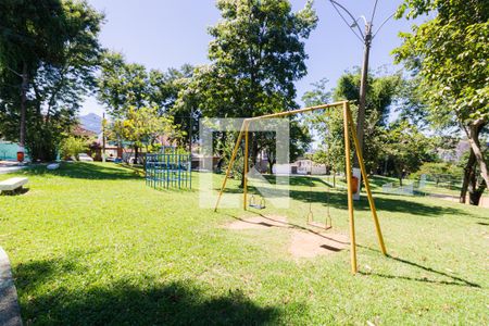 Casa de condomínio à venda com 161m², 3 quartos e 3 vagas Casa de condomínio à venda com 161m², 3 quartos e 3 vagasCondomínio