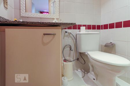 Apartamento para alugar com 63m², 2 quartos e 1 vaga Apartamento para alugar com 63m², 2 quartos e 1 vagaBanheiro da Suíte