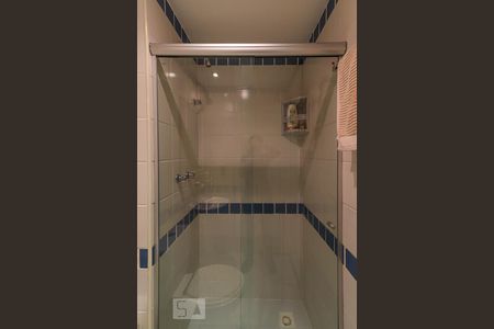 Apartamento para alugar com 63m², 2 quartos e 1 vaga Apartamento para alugar com 63m², 2 quartos e 1 vagaBanheiro Corredor