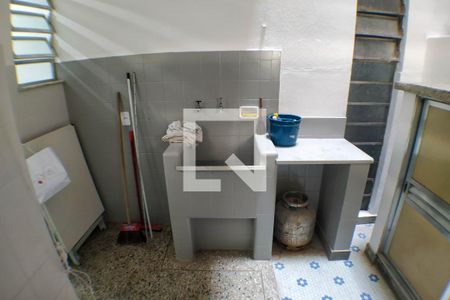 Apartamento à venda com 70m², 2 quartos e 1 vagaÁrea de Serviço