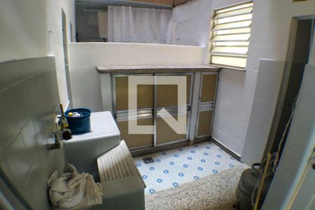 Apartamento à venda com 70m², 2 quartos e 1 vagaÁrea de Serviço