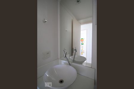 Pia de apartamento para alugar com 2 quartos, 56m² em Parque Reboucas, São Paulo