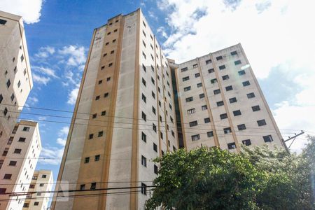 Apartamento para alugar com 150m², 4 quartos e 2 vagas Apartamento para alugar com 150m², 4 quartos e 2 vagasFachada