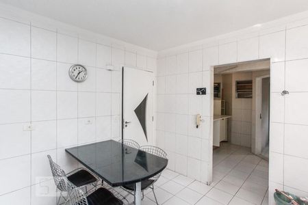 Apartamento para alugar com 150m², 4 quartos e 2 vagas Apartamento para alugar com 150m², 4 quartos e 2 vagasCozinha