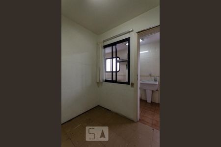 Apartamento à venda com 250m², 3 quartos e 2 vagasQuarto de Serviço