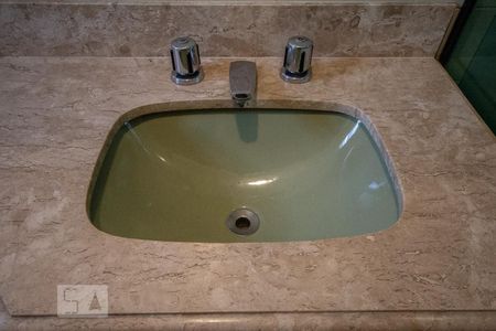 Apartamento à venda com 250m², 3 quartos e 2 vagasSuítes 2