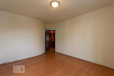 Apartamento à venda com 250m², 3 quartos e 2 vagasSuítes 3