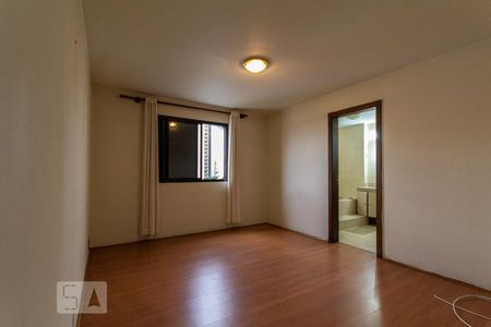 Apartamento à venda com 250m², 3 quartos e 2 vagasSuítes 3