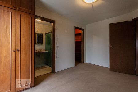 Apartamento à venda com 250m², 3 quartos e 2 vagasSuítes 2