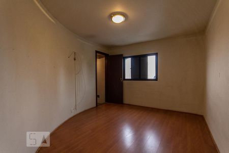 Apartamento à venda com 250m², 3 quartos e 2 vagasSuítes 1