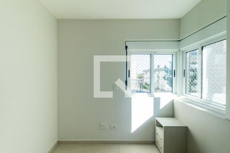 Quarto 1 de apartamento para alugar com 2 quartos, 70m² em Água Verde, Curitiba