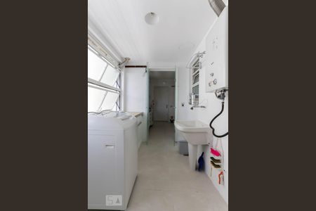 Apartamento à venda com 112m², 3 quartos e 1 vagaÁrea de Serviço