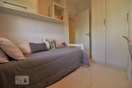 Apartamento à venda com 80m², 3 quartos e 2 vagasQuarto 2