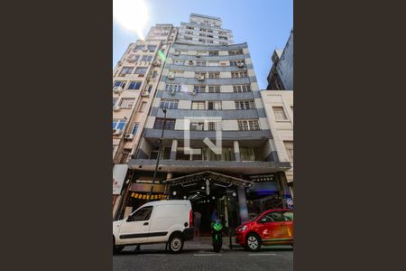 Studio para alugar com 27m², 1 quarto e sem vaga Studio para alugar com 27m², 1 quarto e sem vagaFachada