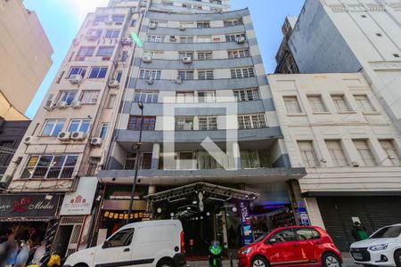 Studio para alugar com 27m², 1 quarto e sem vaga Studio para alugar com 27m², 1 quarto e sem vagaFachada