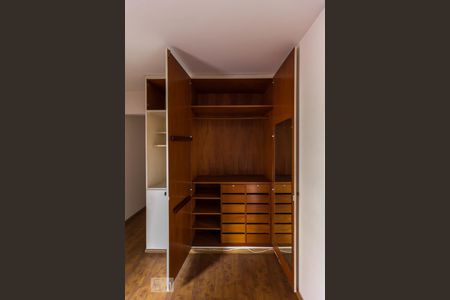 Apartamento à venda com 154m², 4 quartos e 3 vagasSuíte