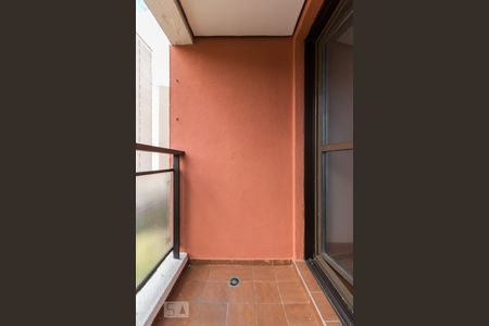 Apartamento à venda com 154m², 4 quartos e 3 vagasSacada quarto 3