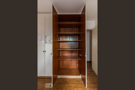 Apartamento à venda com 154m², 4 quartos e 3 vagasQuarto 1