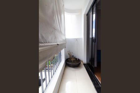 Sacada de apartamento para alugar com 3 quartos, 180m² em Cambuí, Campinas