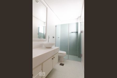 Apartamento para alugar com 180m², 3 quartos e 1 vaga Apartamento para alugar com 180m², 3 quartos e 1 vagaBanheiro - andar superior