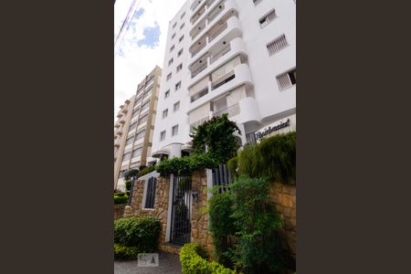 Apartamento para alugar com 180m², 3 quartos e 1 vaga Apartamento para alugar com 180m², 3 quartos e 1 vagaFachada do prédio