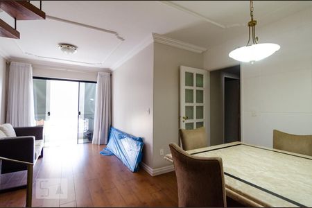 Sala de apartamento para alugar com 3 quartos, 180m² em Cambuí, Campinas