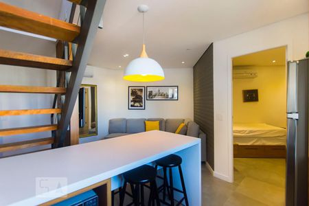 Cozinha de apartamento à venda com 2 quartos, 73m² em Vila Nova Conceição, São Paulo