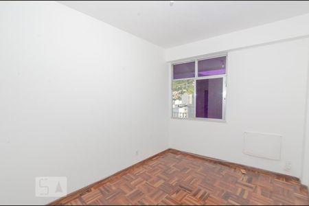 Apartamento à venda com 74m², 1 quarto e 1 vagaQuarto