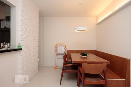 Apartamento à venda com 60m², 2 quartos e 1 vagaSala