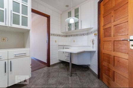 Apartamento para alugar com 105m², 3 quartos e 2 vagas Apartamento para alugar com 105m², 3 quartos e 2 vagasCozinha